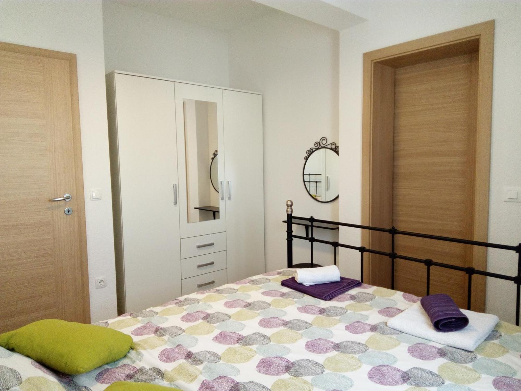 Apartments Medvid Trogir Eksteriør bilde