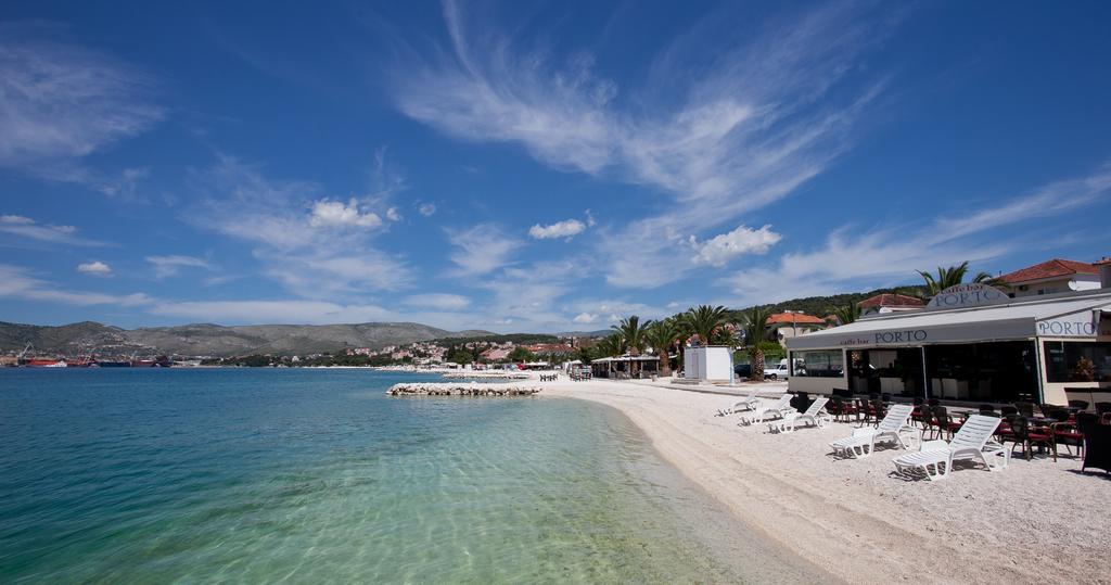 Apartments Medvid Trogir Eksteriør bilde
