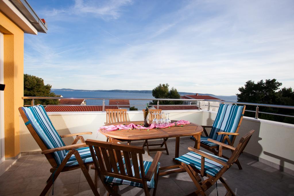 Apartments Medvid Trogir Rom bilde